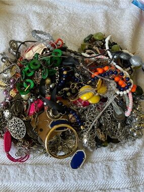 Mixed lot of Costume Jewelry craft jewelry 5lbs - READ Below